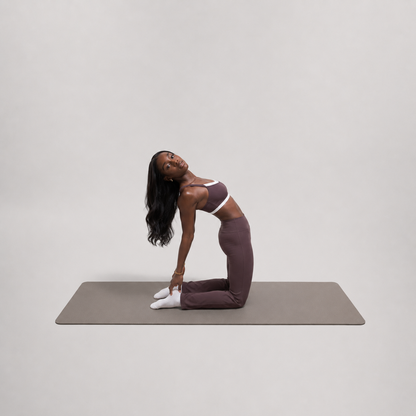 Gray - lifestyle image 4 