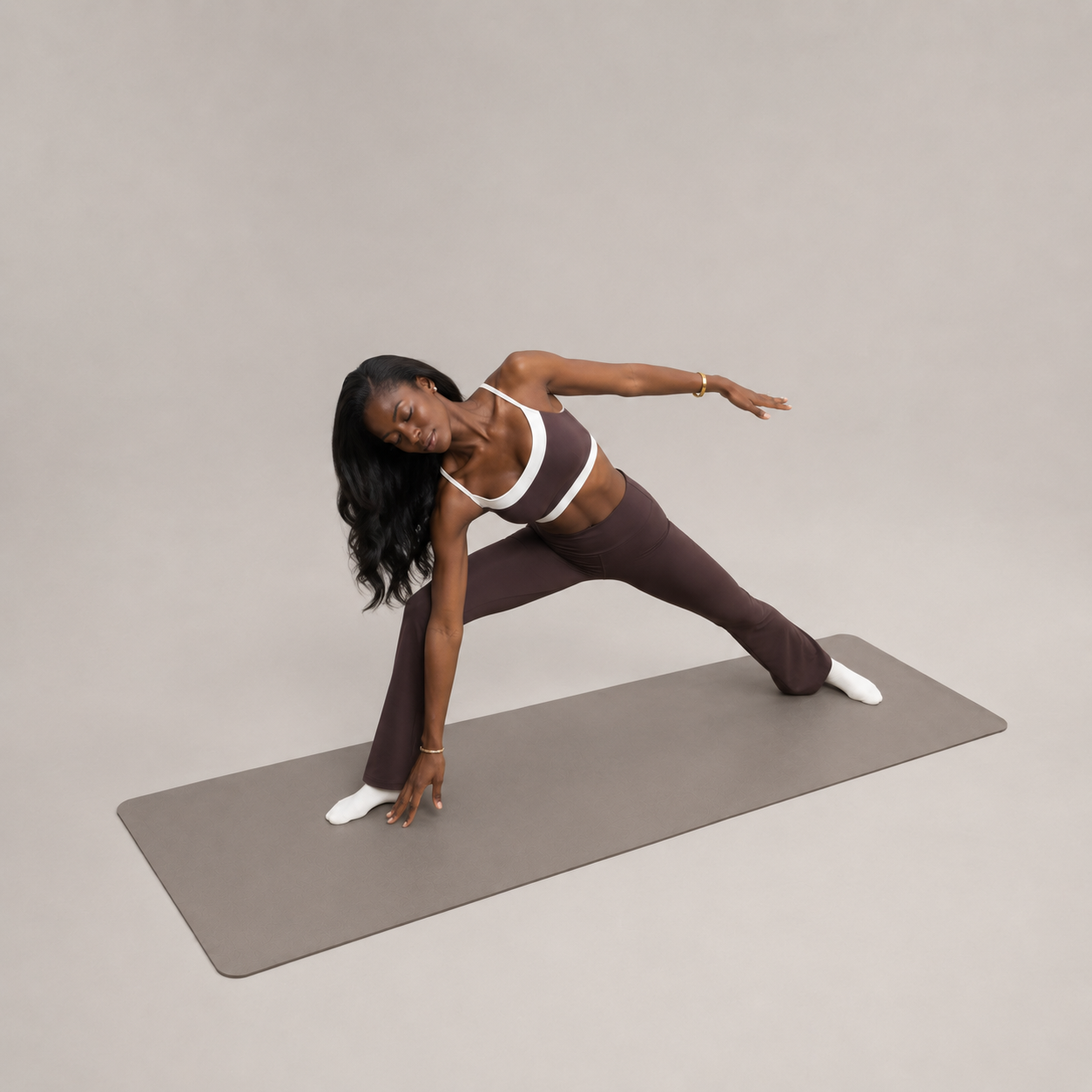 Gray - lifestyle image 5