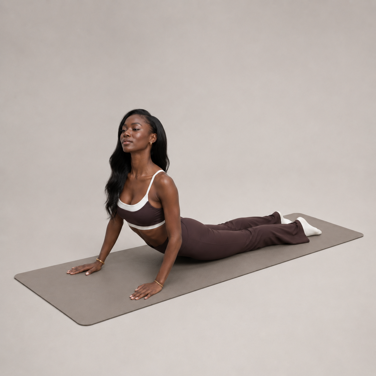 Gray - lifestyle image 3