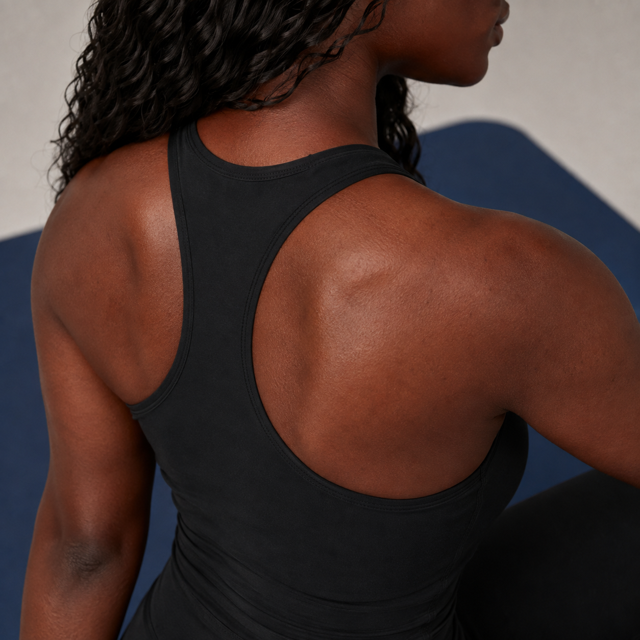 navy  - lifestyle image 5 
