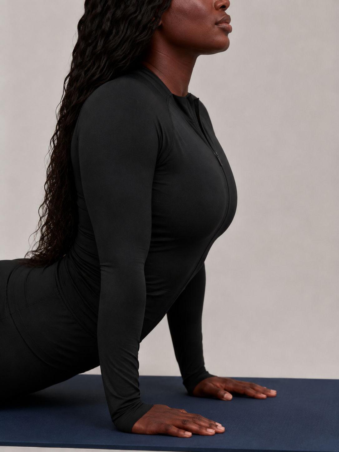 navy  - lifestyle image 6 